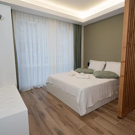 Room115 * Salonicco