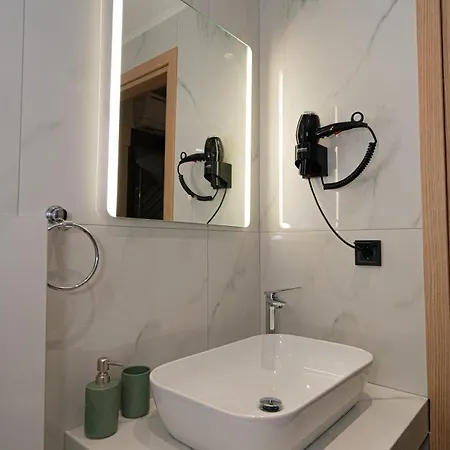 Room115 * Salonicco